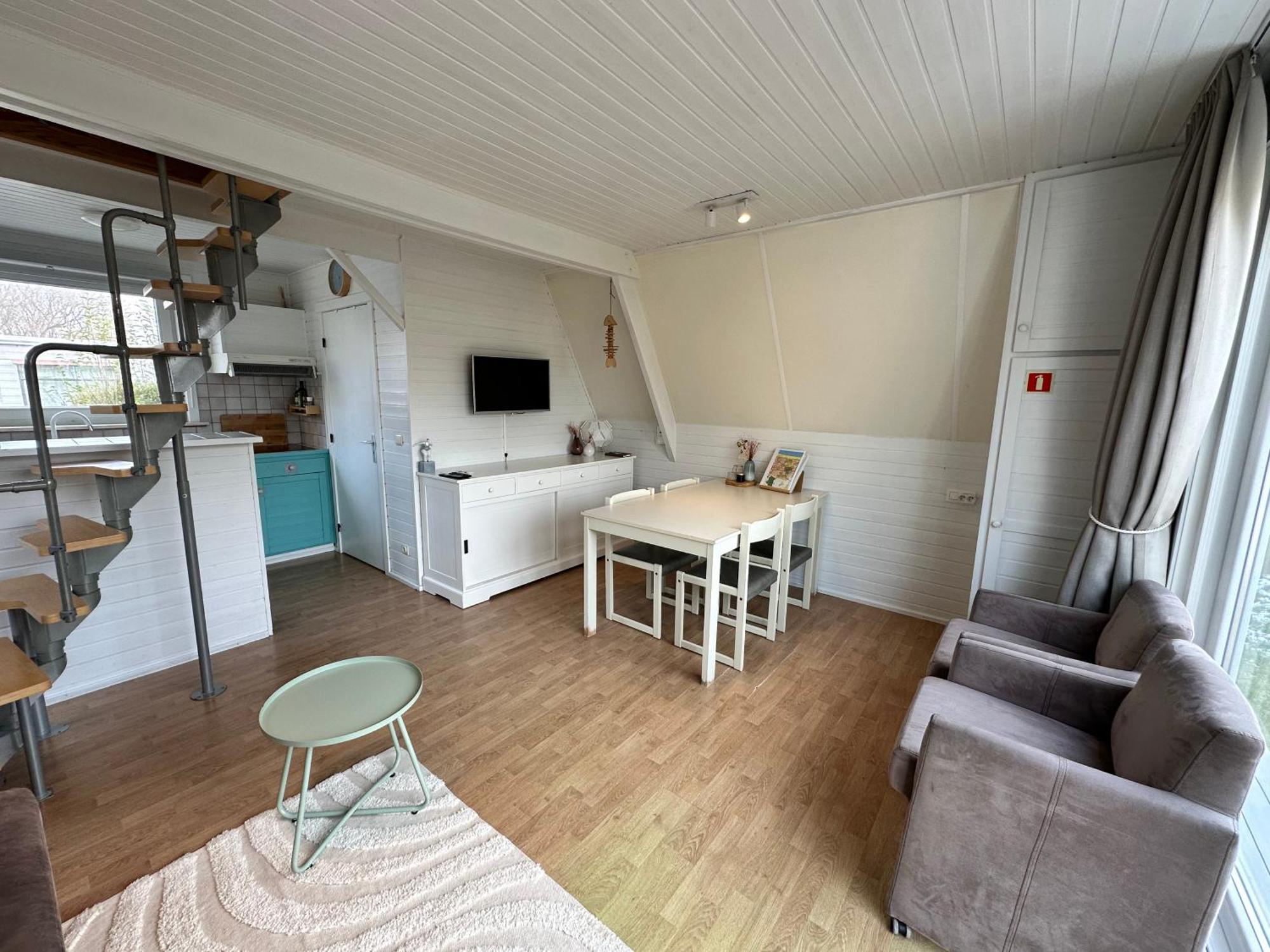 Gezellige chalet in Nieuwpoort - Oostduinkerke Buitenkant foto