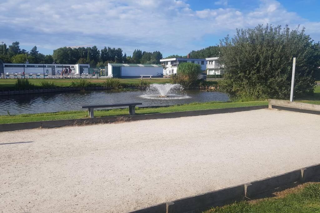 Gezellige chalet in Nieuwpoort - Oostduinkerke Buitenkant foto