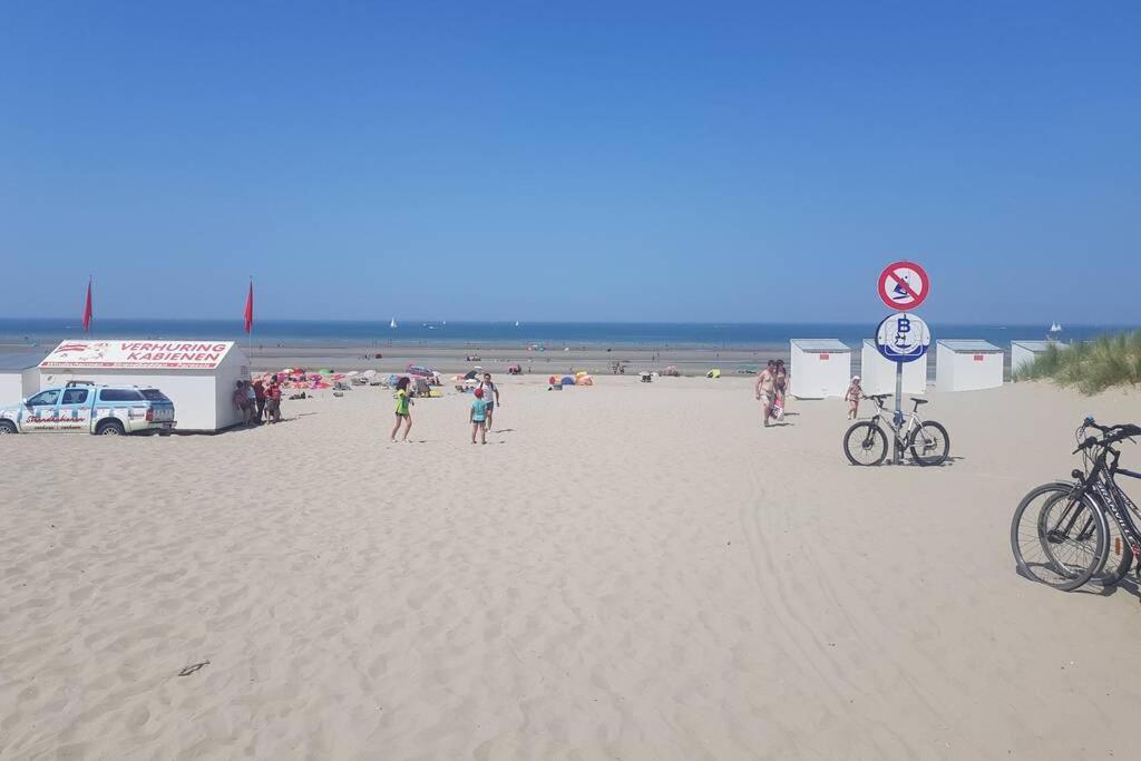 Gezellige chalet in Nieuwpoort - Oostduinkerke Buitenkant foto